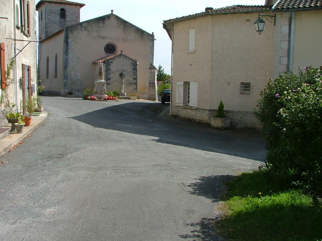 Le Petit Lavoir Saint-Paul-Lizonne Экстерьер фото