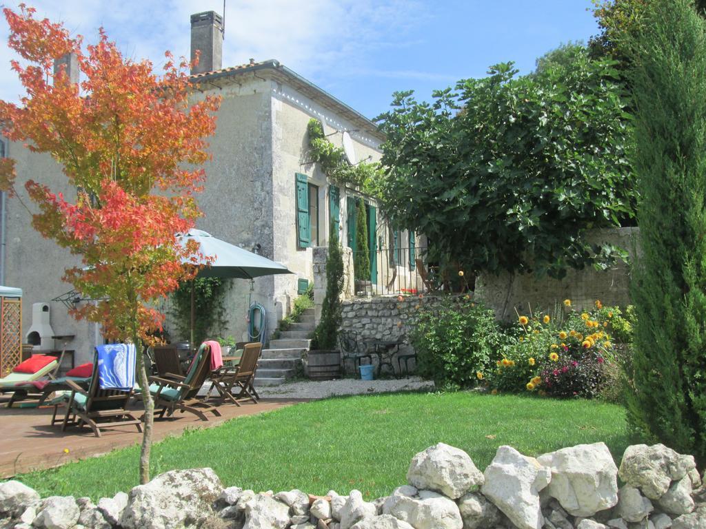 Le Petit Lavoir Saint-Paul-Lizonne Экстерьер фото